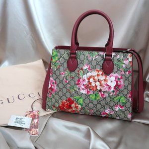 Gucci Soft GG Supreme Monogram Blooms Top Handle Bag Beige Multi/ Dry Rose